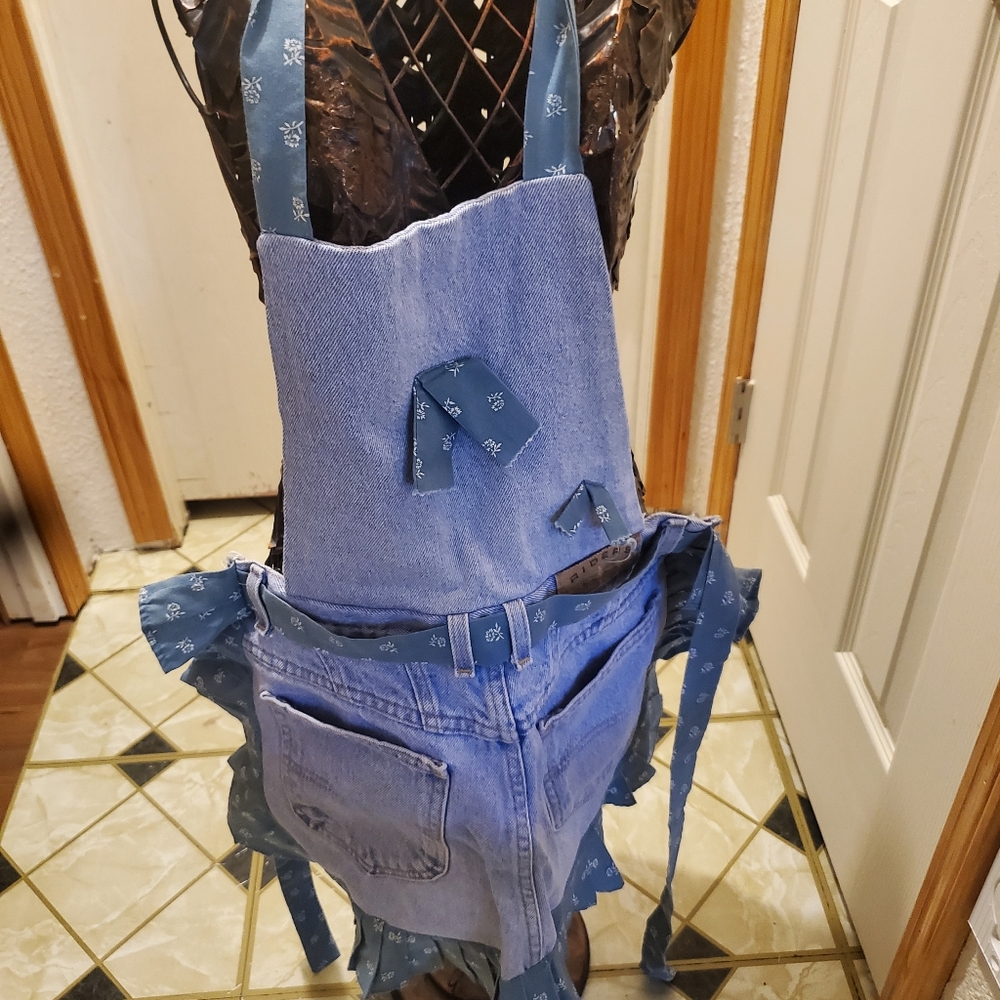 Upcycled Denim Apron W/Pockets